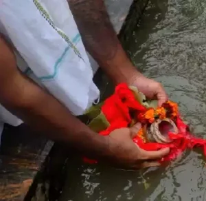 asthi visarjan in mumbai